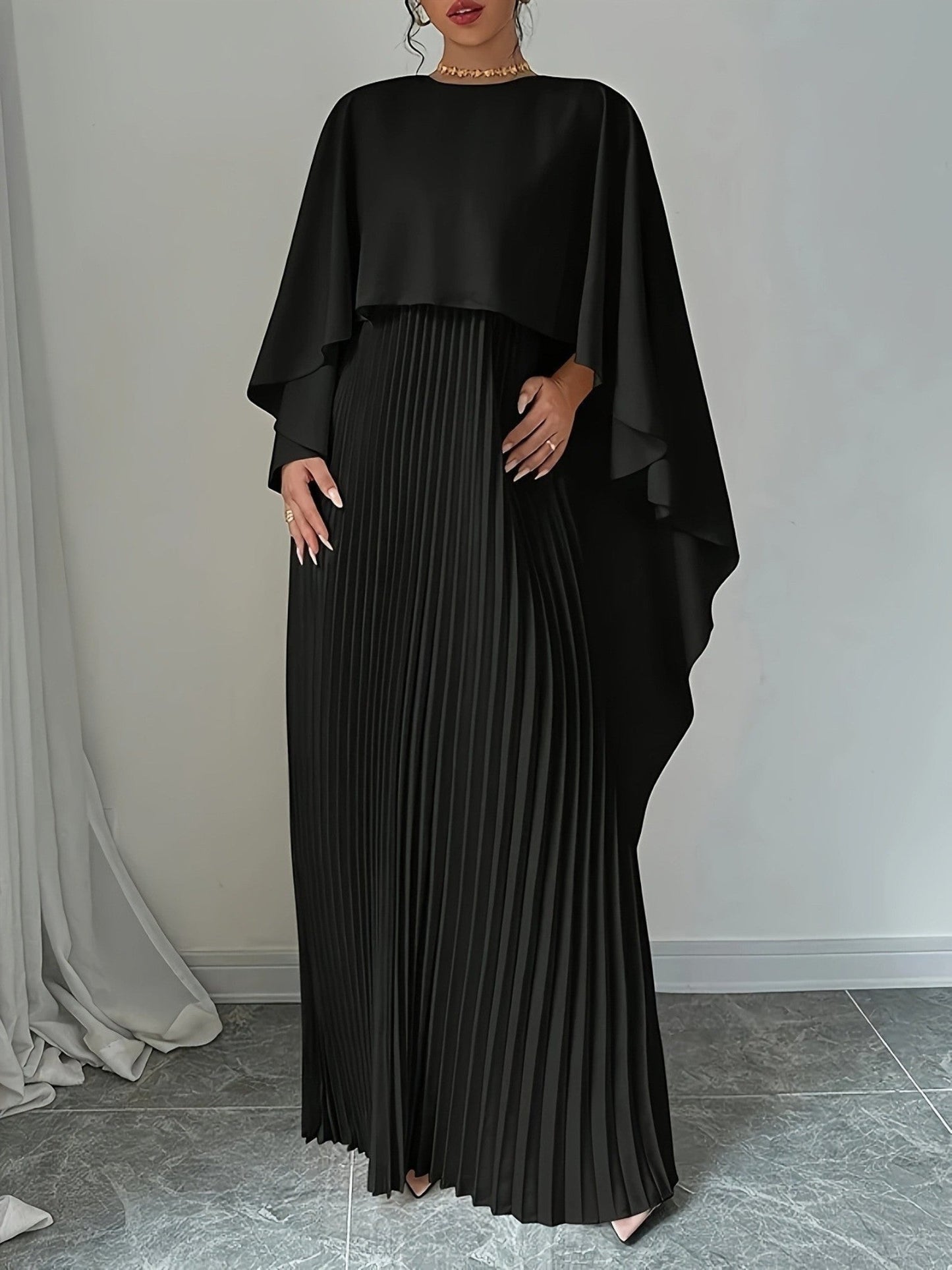 Seraphina™ Cape-Maxikleid